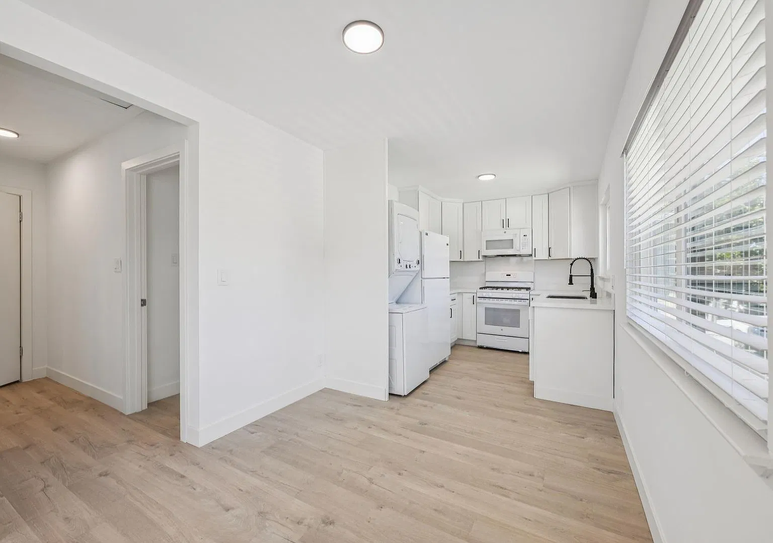 Davis 1120 — Photo 3