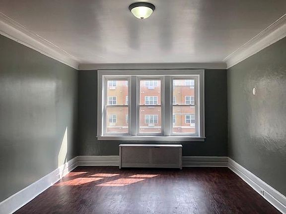 4th image of 115 Halsted St APT 202