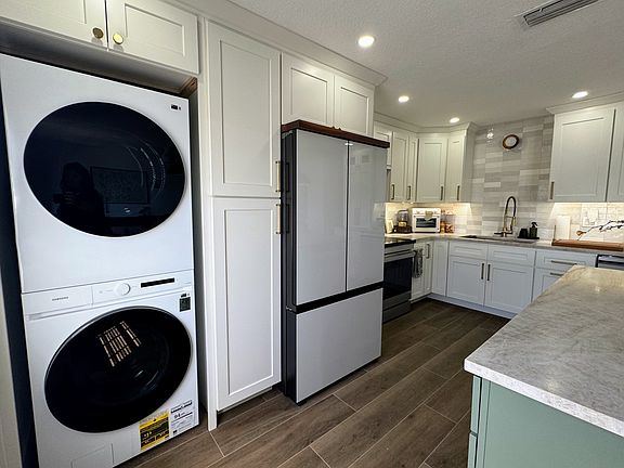 5th image of 5153 Salmon Dr SE APT D