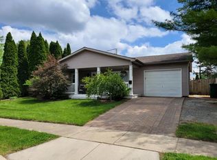 225 Hemlock Ave, Romeoville, IL 60446