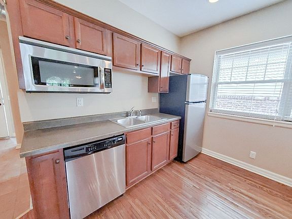 3rd image of 601-617 S 31st Ave #609-202-A817