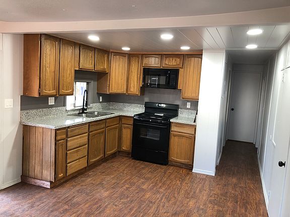 3rd image of 17590 E Lone Oak Ave