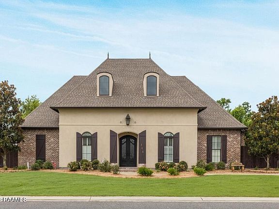 3rd image of 306 Sugartrace Ln