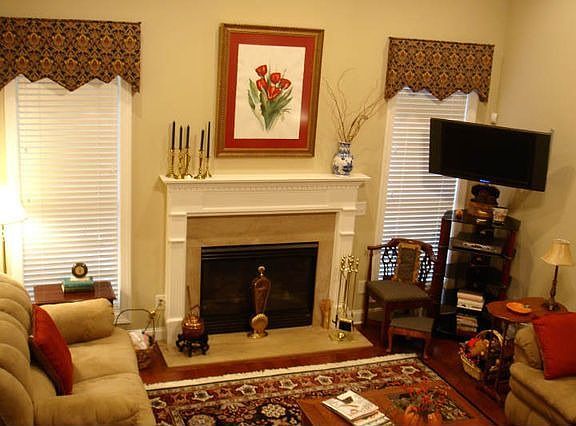 2nd image of 938 Brenau Point Dr