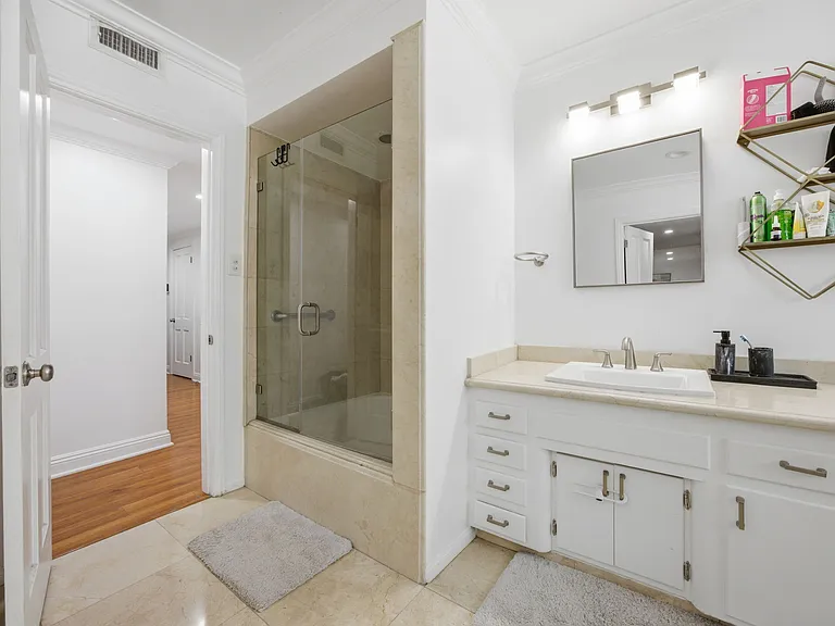 400 N Palm Dr #NA — Photo 8