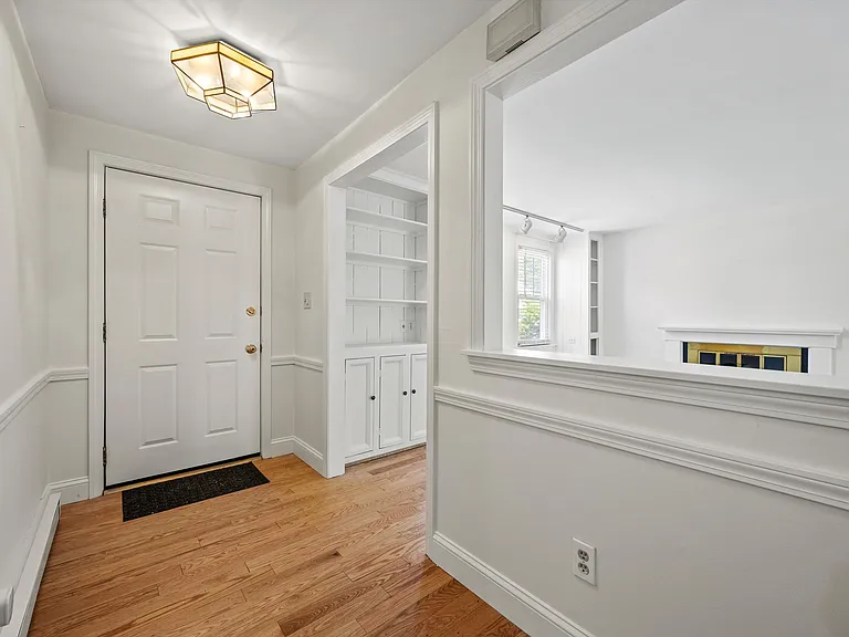 7 Dresden Ct — Photo 4