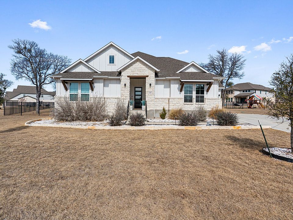 1st image of 408 Northcrest Dr
