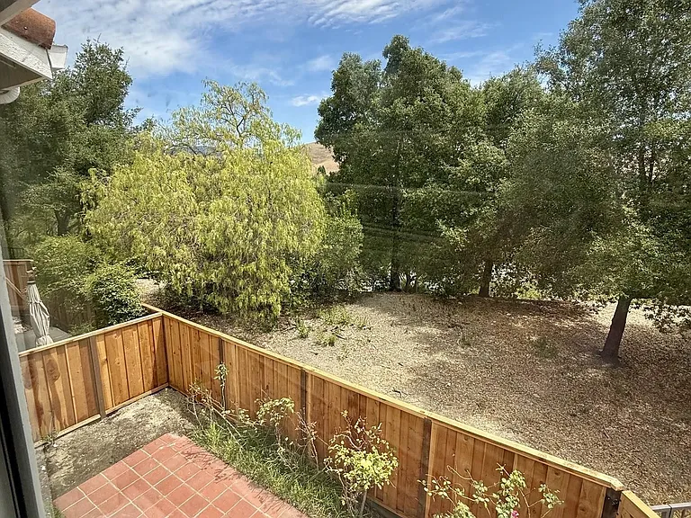 365 Bellflower Dr — Photo 24