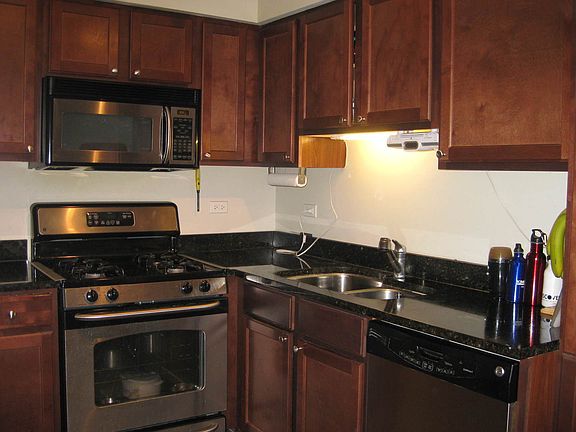 3rd image of 7612 N Crawford Ave #101B