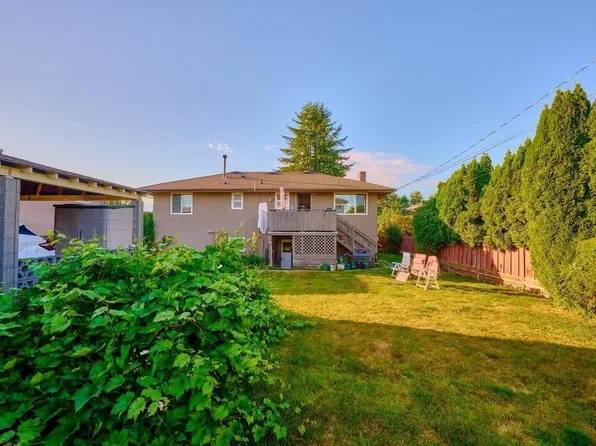 6568 E Georgia St, Burnaby, BC V5B 1V8