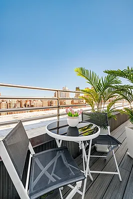 Sold by Corcoran | media 7