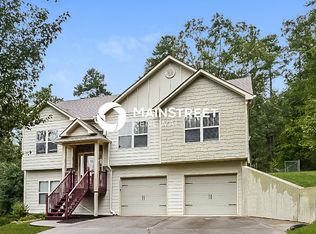 30 Laurel Way NE, White, GA 30184