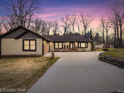 4921 Crestview Dr, Clarkston, MI, 48348