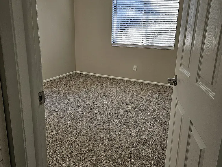 3300 Fox Chase Cir N #215 — Photo 12