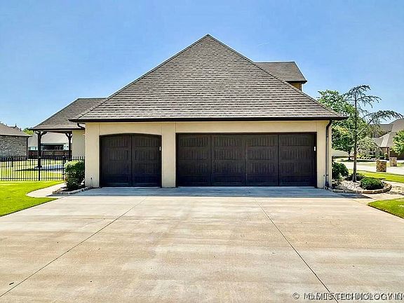 4th image of 8115 E Greeley Pl