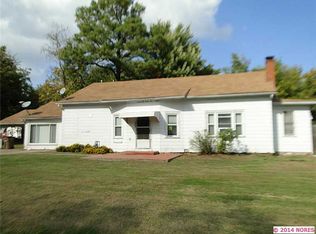 402 W Grand Ave, Eufaula, OK 74432