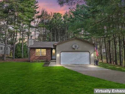 152 Saratoga Trl, Lapeer, MI, 48446