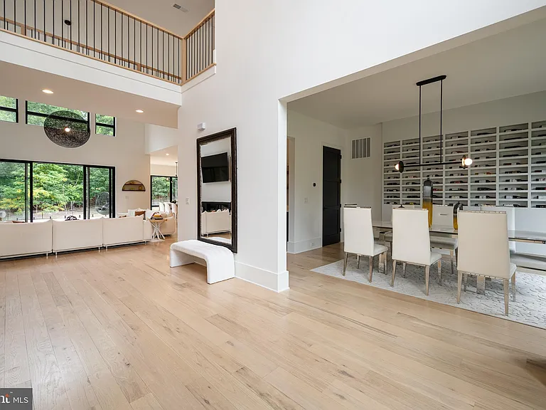 40388 Manbar Ln — Photo 10