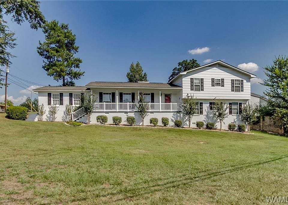 1st image of 2609 Claybrook Dr