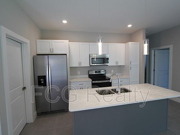 2nd image of 16 Zinnia Ln E