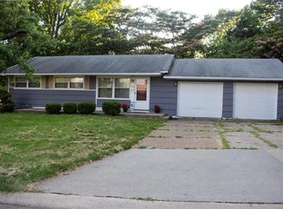 9701 Scottdale Dr, Saint Louis, MO 63136
