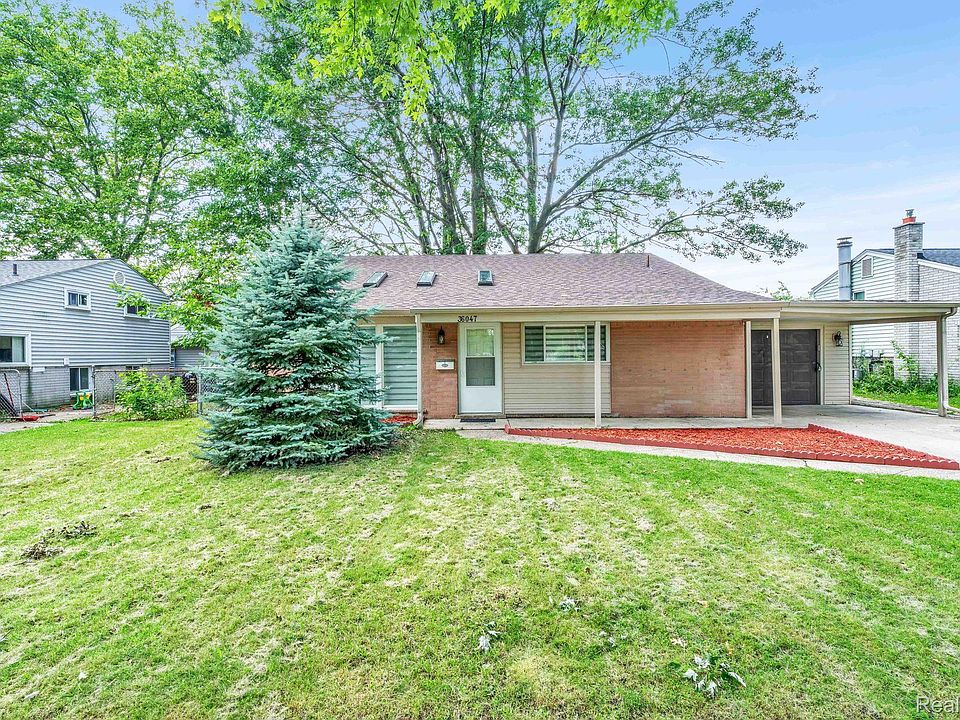1st image of 36047 Weideman St