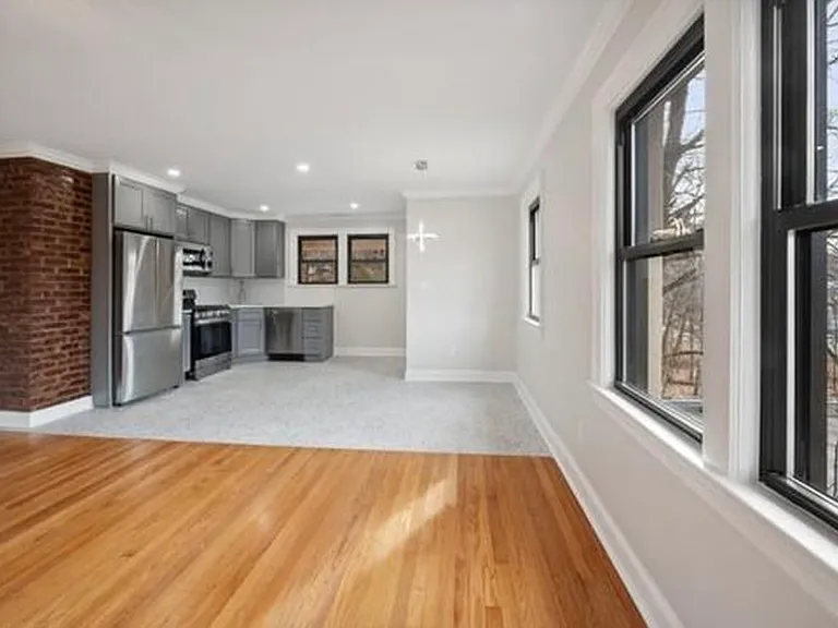 504 Ashford Ave #2W — Photo 6