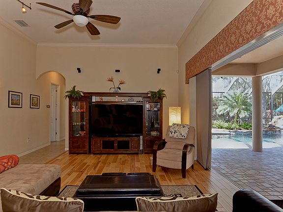 5th image of 19722 Wellington Manor Blvd