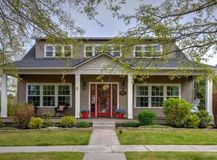 2902 NE Red Oak Dr, Bend, OR 97701