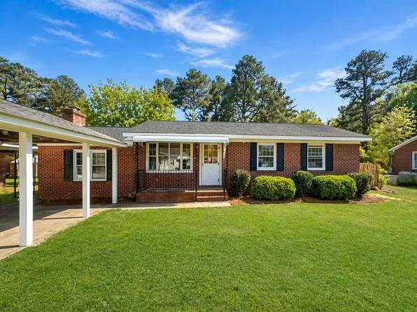 28 Ridge Rd, Blackstone, VA 23824