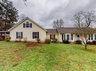 199 Spicer Rd, Burns, TN 37029