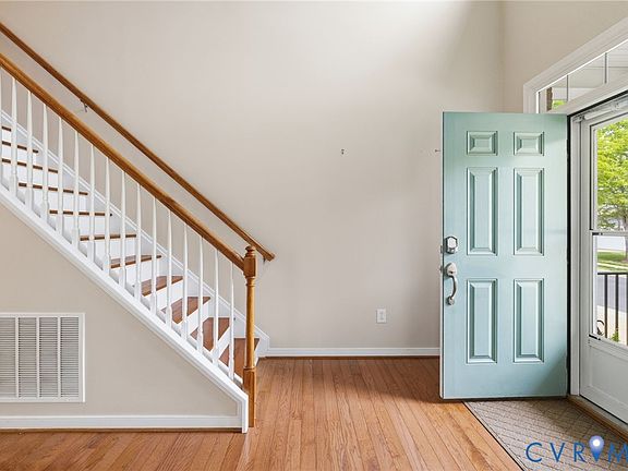 3rd image of 2609 Trellis Green Cir