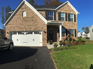 9206 Miranda Ln, Midlothian, VA 23112