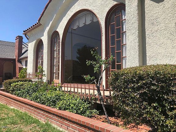 3rd image of 1529 E Broadway