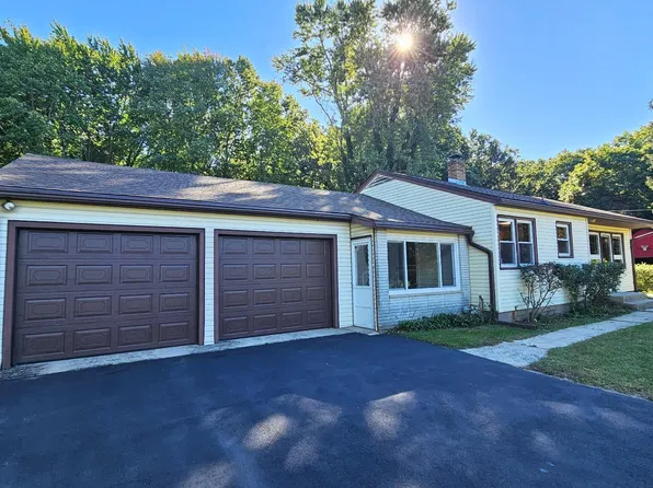 302 Menke Rd, Trail Creek, IN 46360