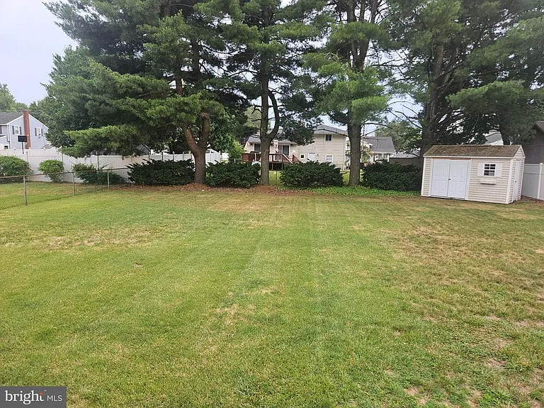 206 Stevenson Ave — Photo 18