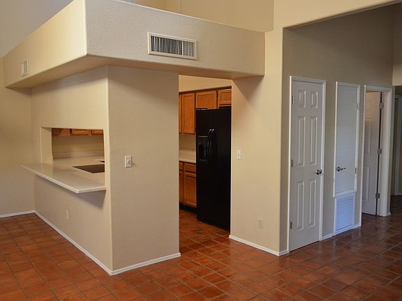Kitchen and Bar Counter