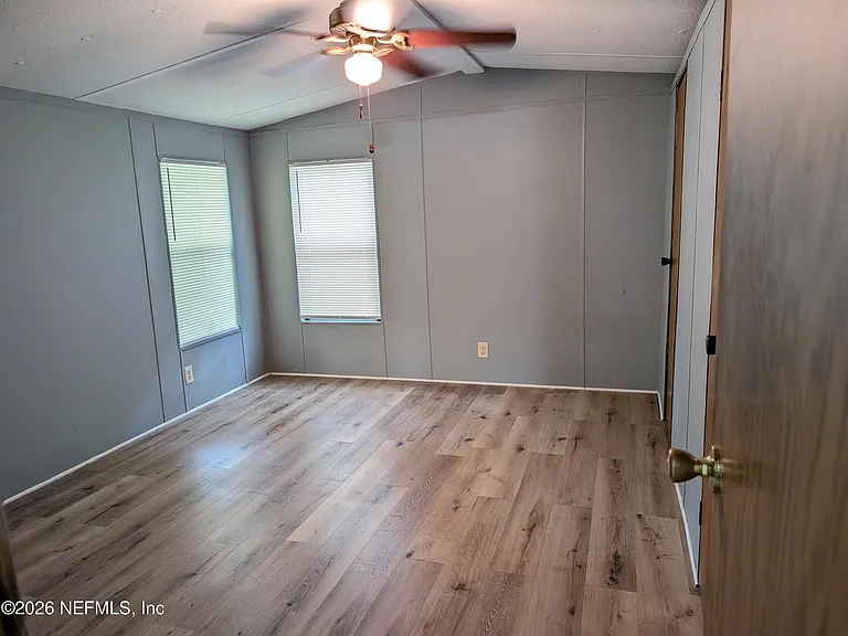 220 Guy Ave — Photo 11