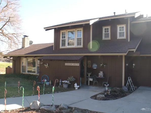 45 Meadow Lakes Dr, Tehachapi, CA 93561