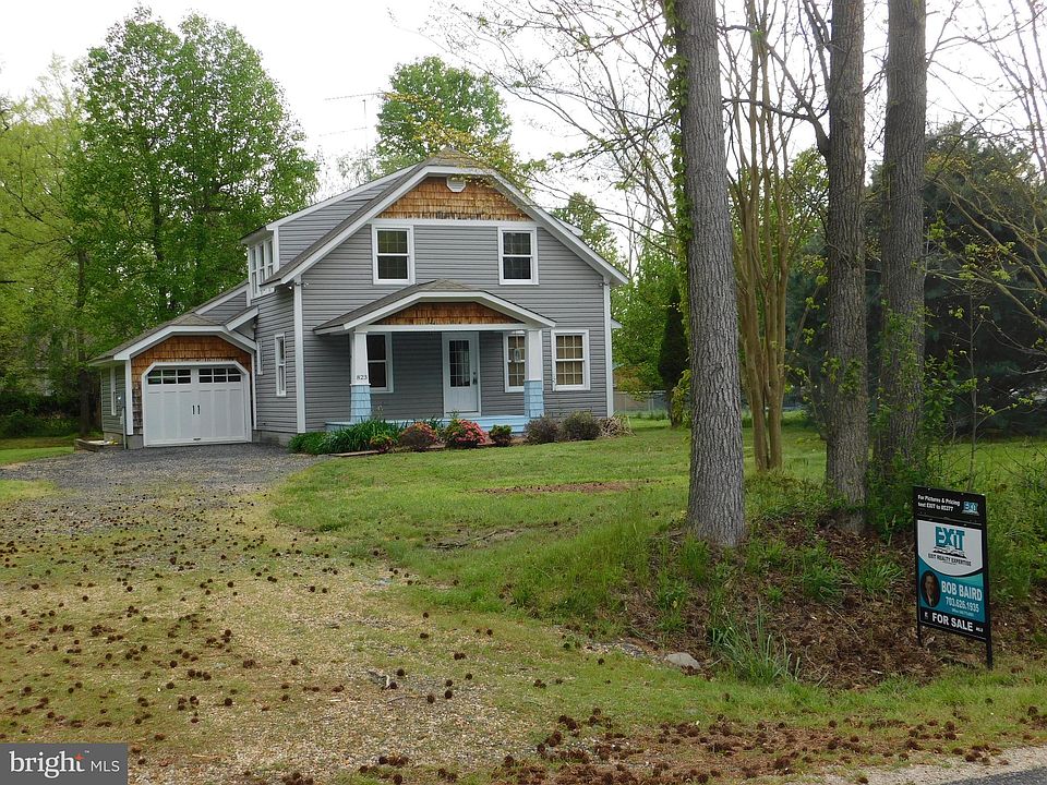 1st image of 823 Monument Dr