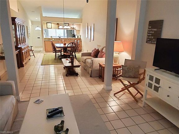 2nd image of 2372 Hidden Lake Dr APT 6