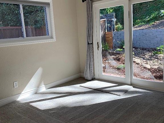 5th image of 239 Arroyo Grande Way