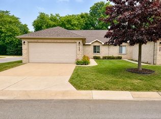 35300 Silver Maple Dr, Clinton Township, MI 48035