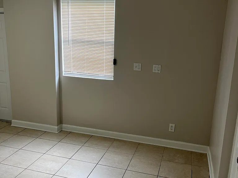 511 W Palm St — Photo 14