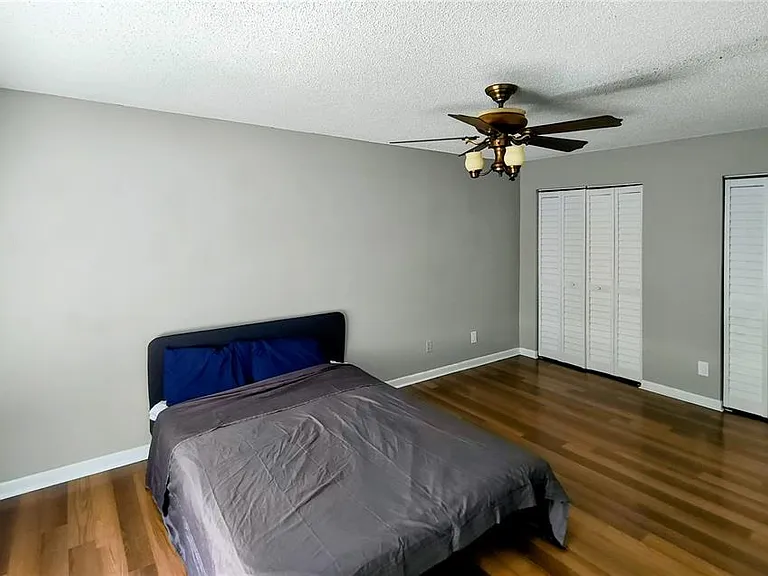 201 S Arrawana Ave #L — Photo 4
