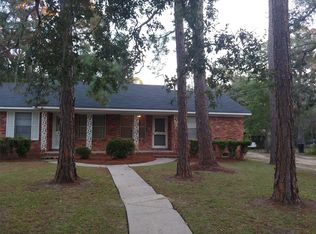 802 McIntosh Rd APT B, Albany, GA 31701