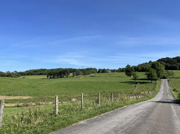 Huckleberry Rd, Crockett, VA 24323