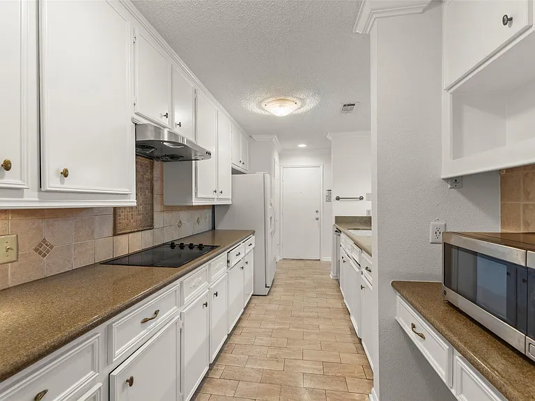 2602 Rice Blvd — Photo 5