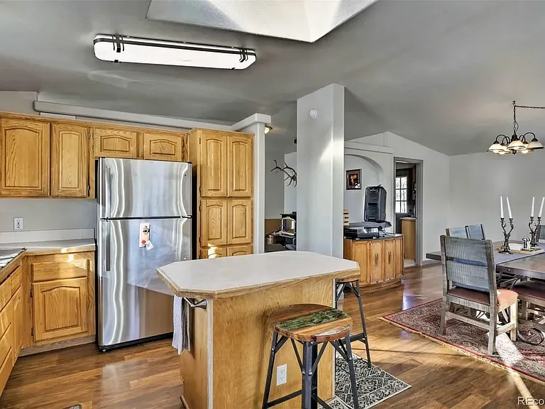 443 Vine Rd — Photo 7