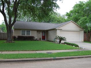 2927 Old Fort Rd, Sugar Land, TX 77479